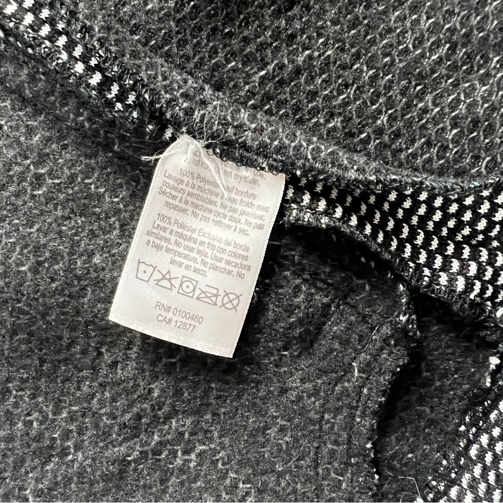 Kavu Women's Hooded Vest Polyester Gray Medium RN#0100460 - Picture 5 of 5